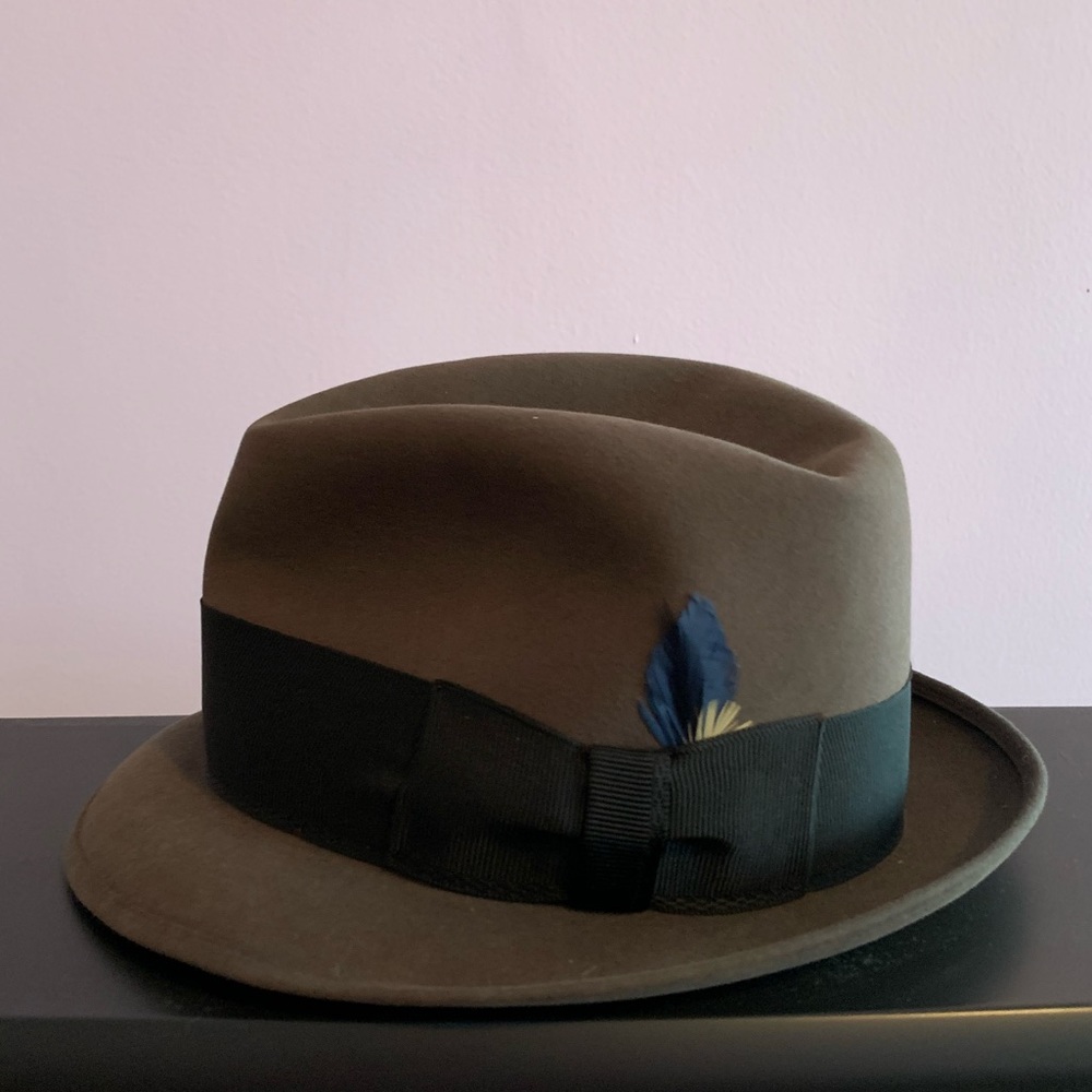 Vintage 1970s Brown Fedora with Feather Accent